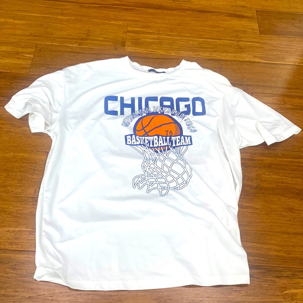 Oversized white Chicago basketball t-shirt